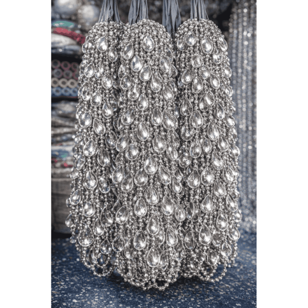 silver_teardrop_bead_string Silver Teardrop Bead String